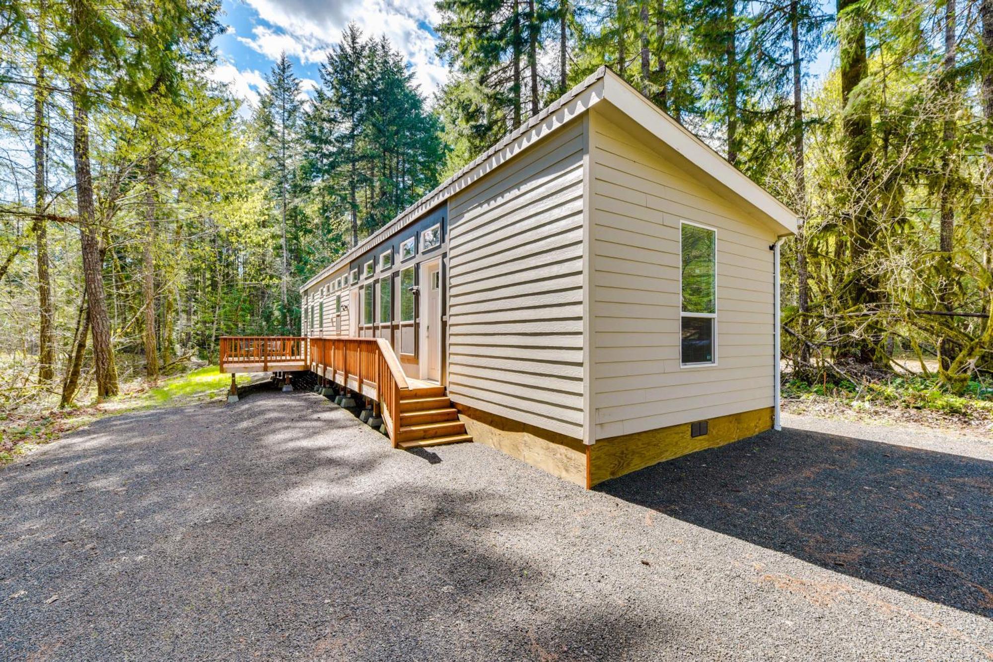Hoodsport Vacation Rental With Private Lake Access! Exteriör bild