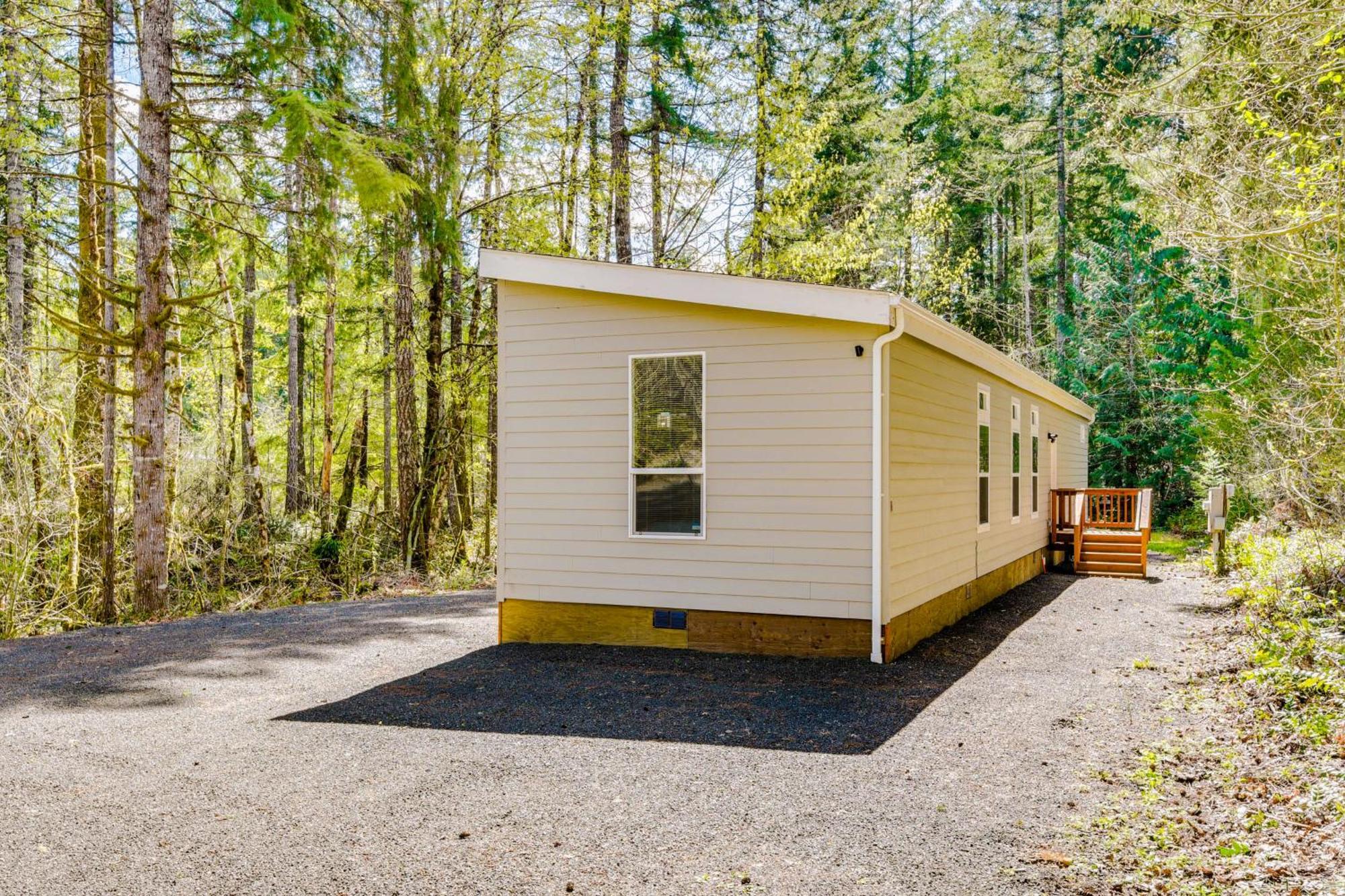 Hoodsport Vacation Rental With Private Lake Access! Exteriör bild