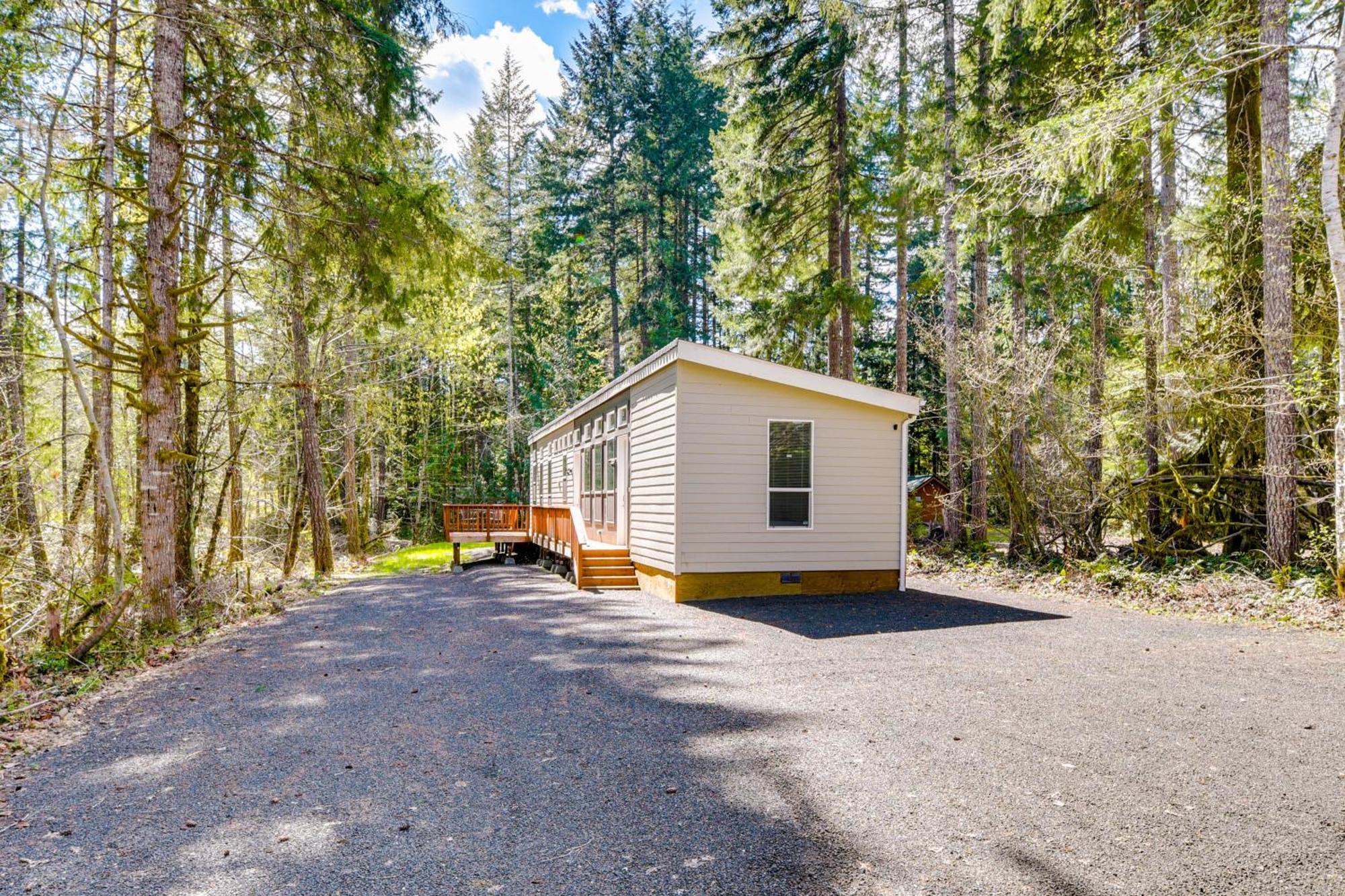 Hoodsport Vacation Rental With Private Lake Access! Exteriör bild